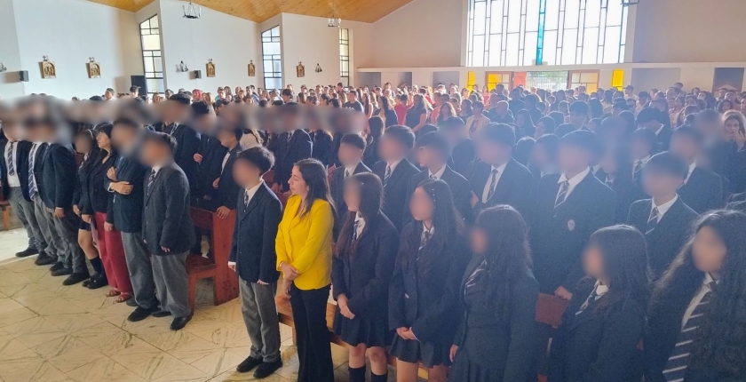 Celebramos la Misa de los 8° Básicos